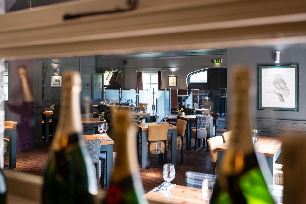The World'S End - Northampton Hotel Ecton Bagian luar foto